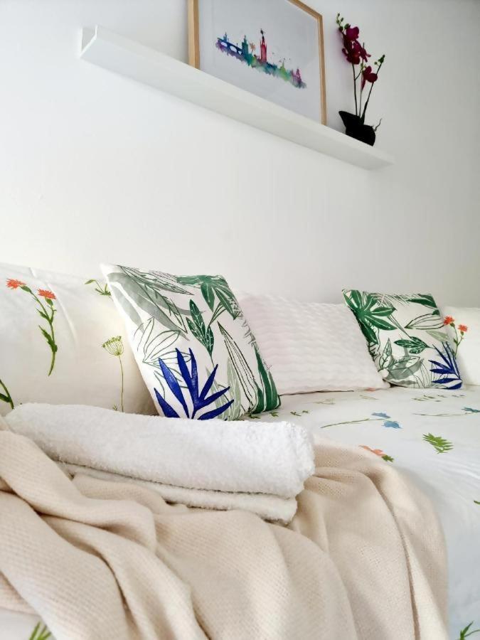 Hostfy Mercado De Triana Севілья Екстер'єр фото