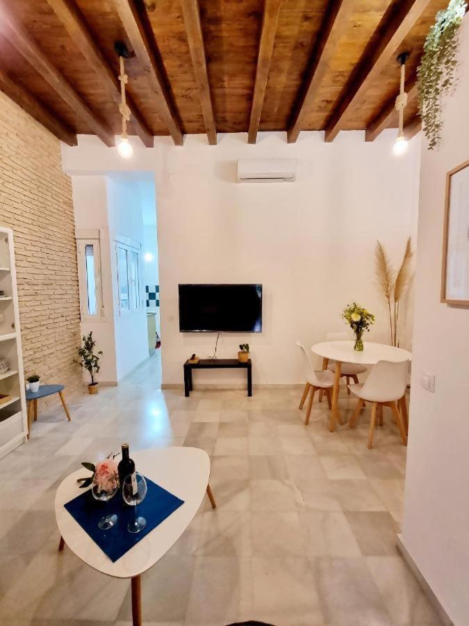 Hostfy Mercado De Triana Севілья Екстер'єр фото